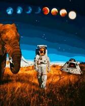 Космонавт и слон